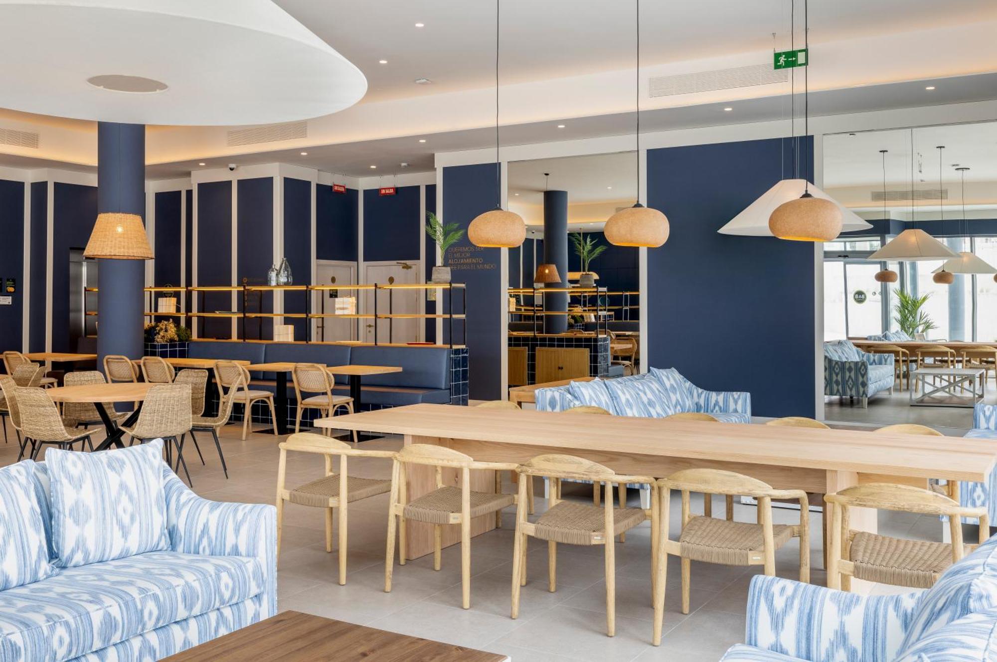 B&B Hotel Benidorm פינסטראט מראה חיצוני תמונה