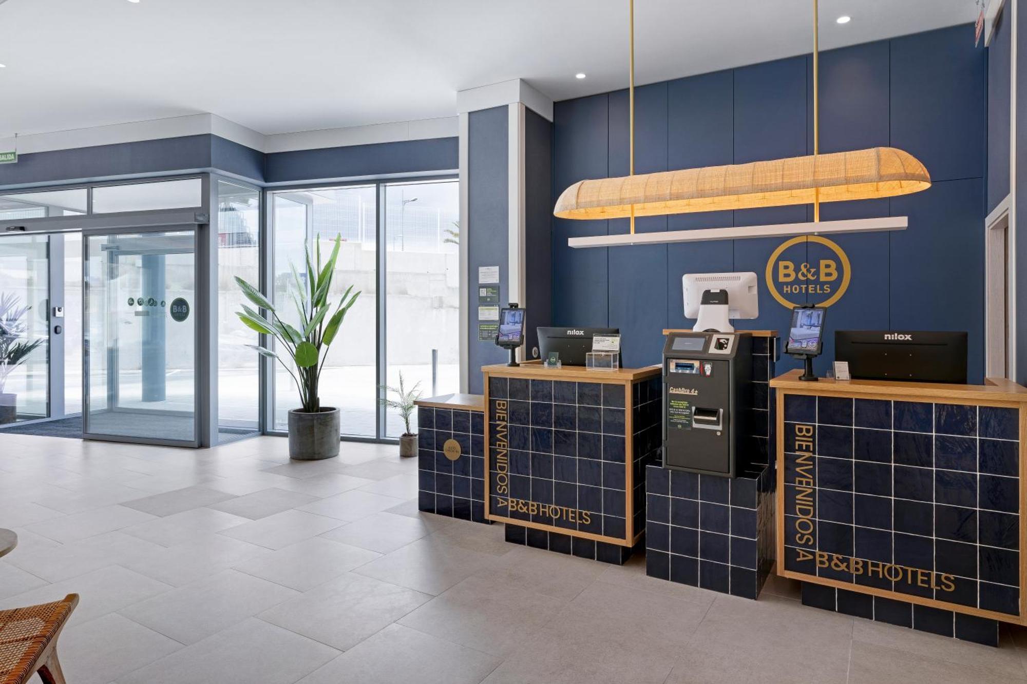 B&B Hotel Benidorm פינסטראט מראה חיצוני תמונה